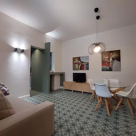 Green - City Centre Apartment Genoa